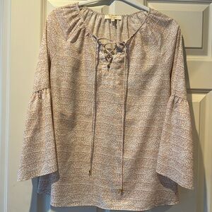 Britt Ryan tan and white print blouse